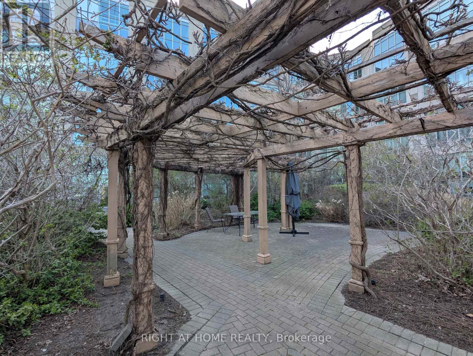 215 - 300 Manitoba Street, Toronto (Mimico), Ontario  M8Y 4G6 - Photo 38 - W12122240
