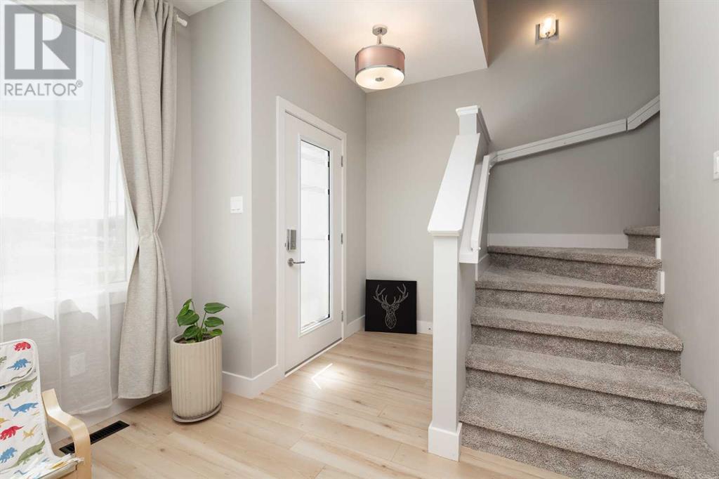 Property at 4533 Fairmont Gate S image 3