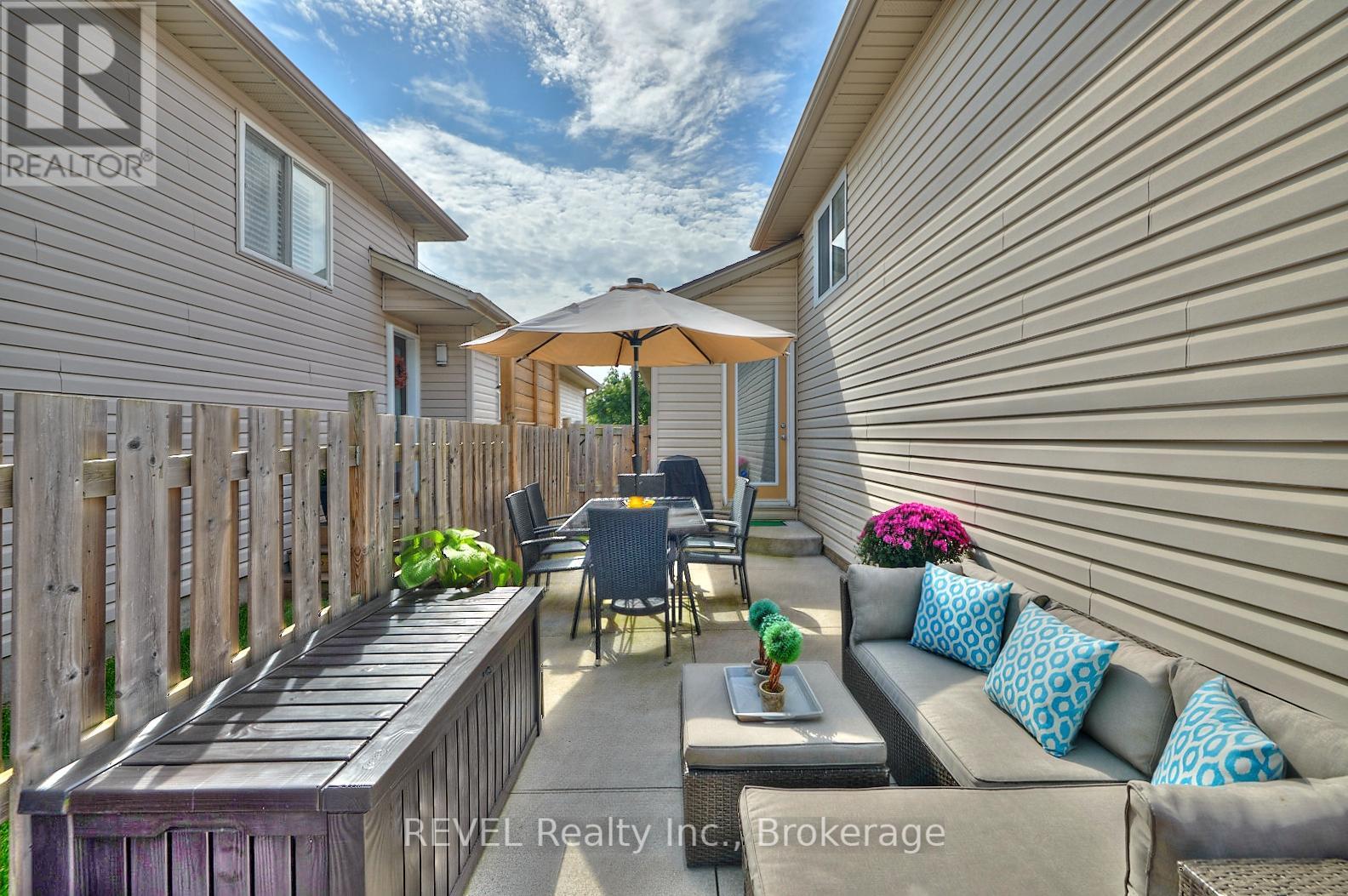 8159 Barrett Crescent, Niagara Falls, Ontario  L2H 3H5 - Photo 8 - X12118776