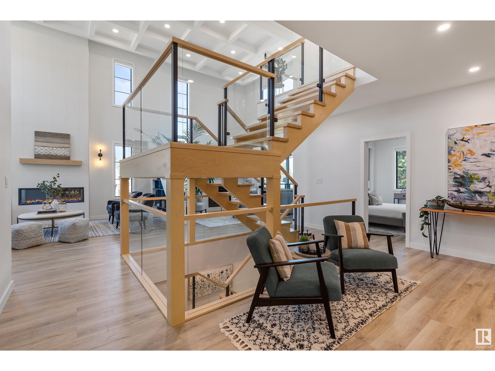 Property at 15107 42 AV NW image 3