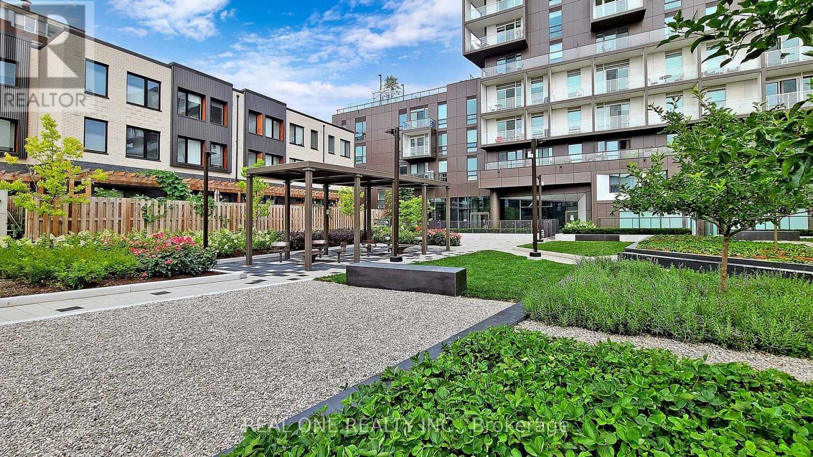303 - 80 Vanauley Street, Toronto, Ontario  M5T 0C9 - Photo 18 - C12122262