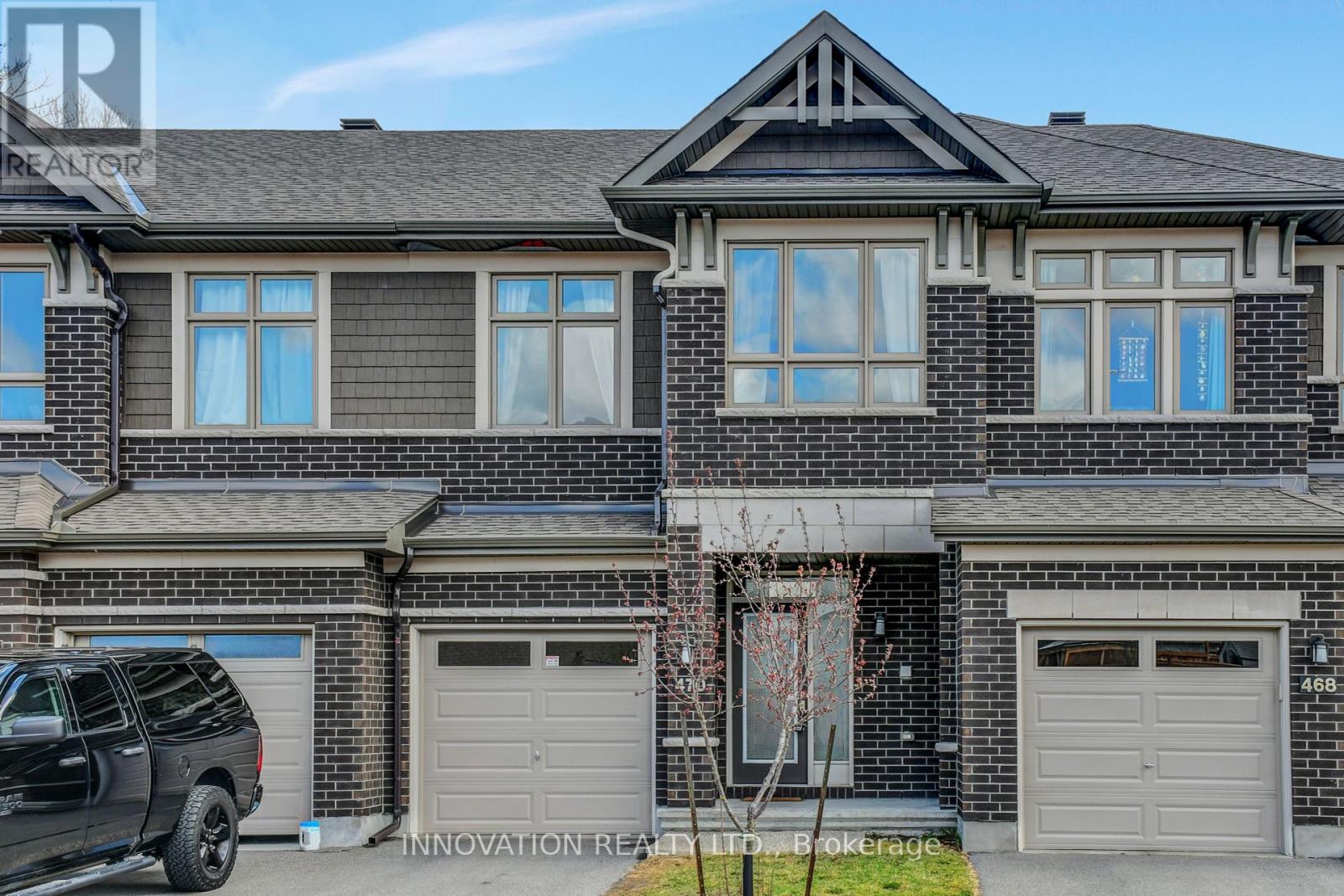 470 Markdale Terrace, Ottawa, Ontario  K1X 0B5 - Photo 2 - X12122267