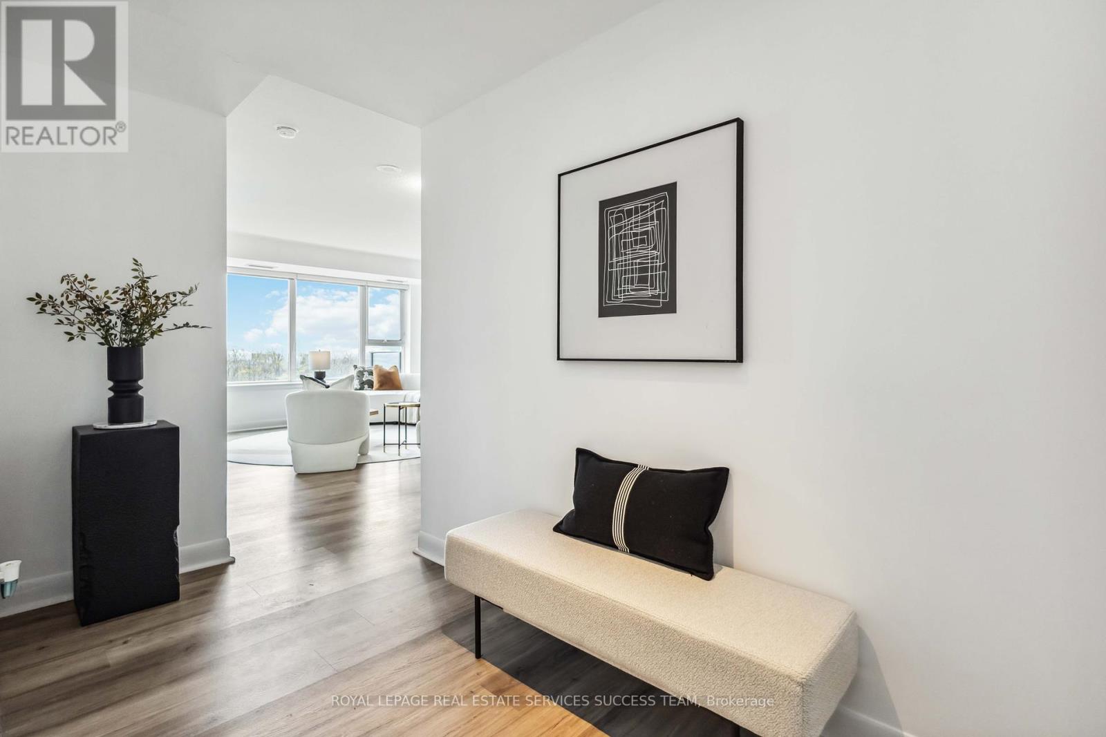 Property at 1205 - 25 TOWN CENTRE COURT image 5