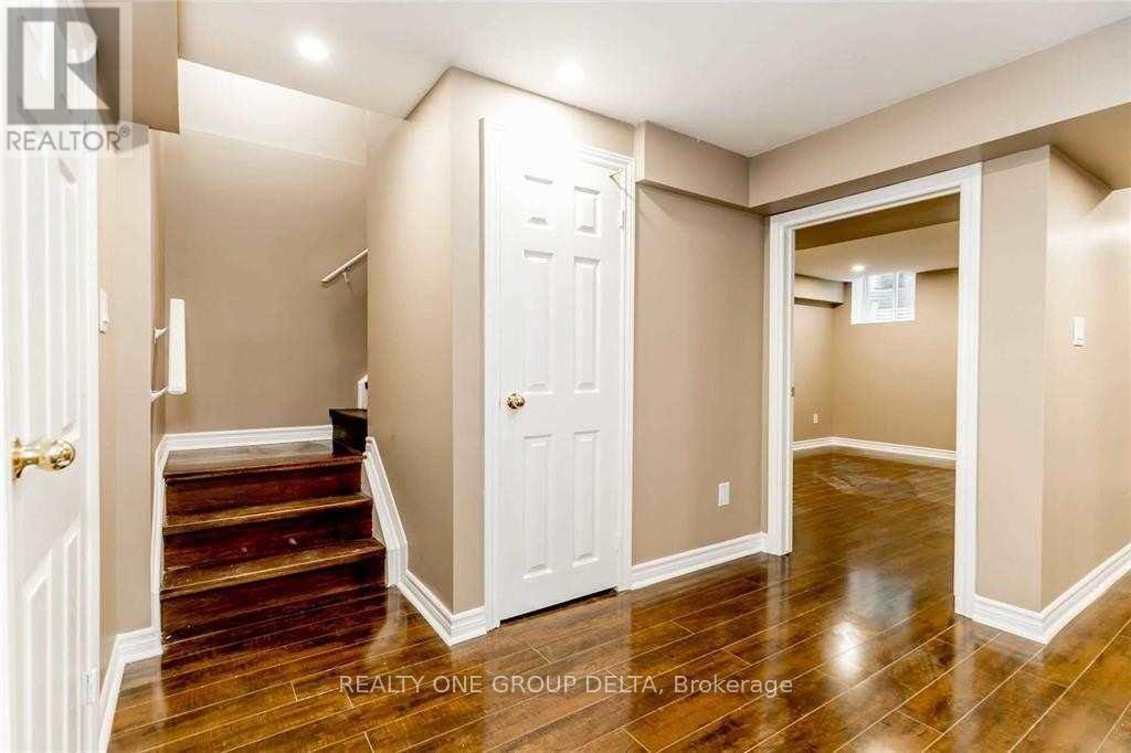 Lower - 8 Charlemagne Avenue, Barrie, Ontario  L4M 0A9 - Photo 12 - S12122293