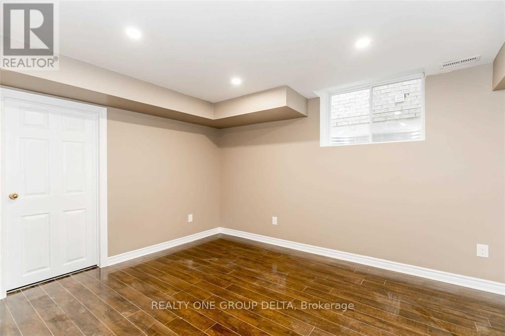 Lower - 8 Charlemagne Avenue, Barrie, Ontario  L4M 0A9 - Photo 10 - S12122293
