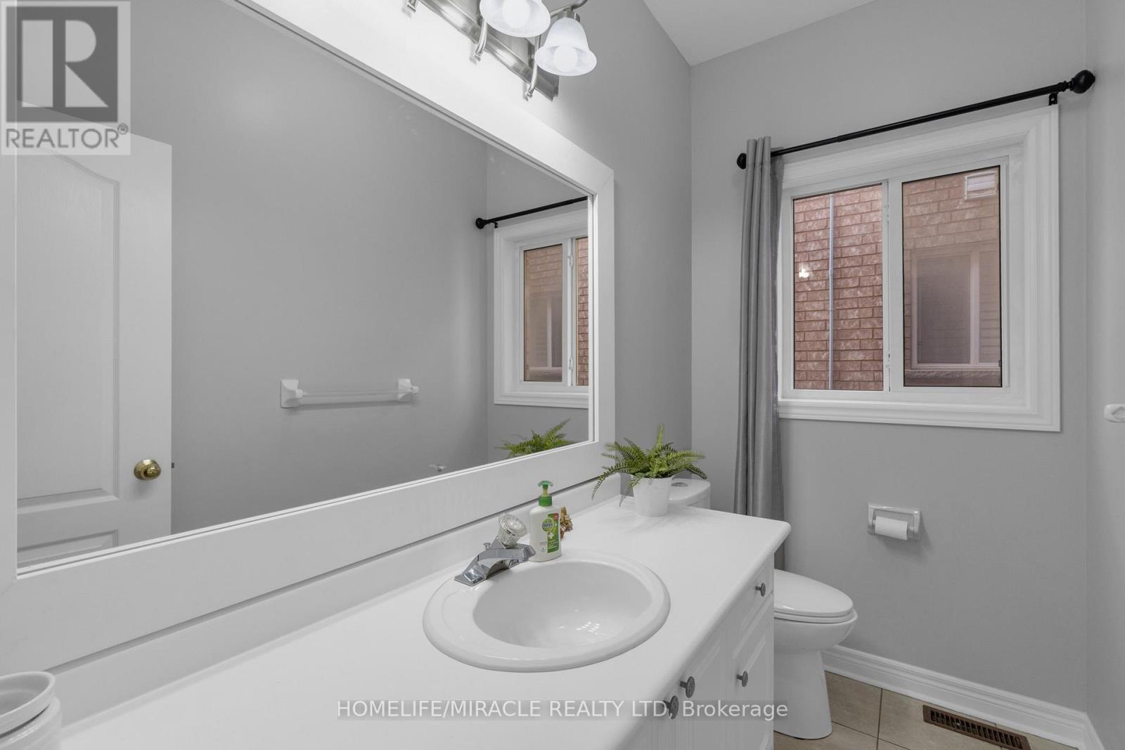 18 Hartwell Gate, Brampton, Ontario  L6R 2V3 - Photo 20 - W12120713