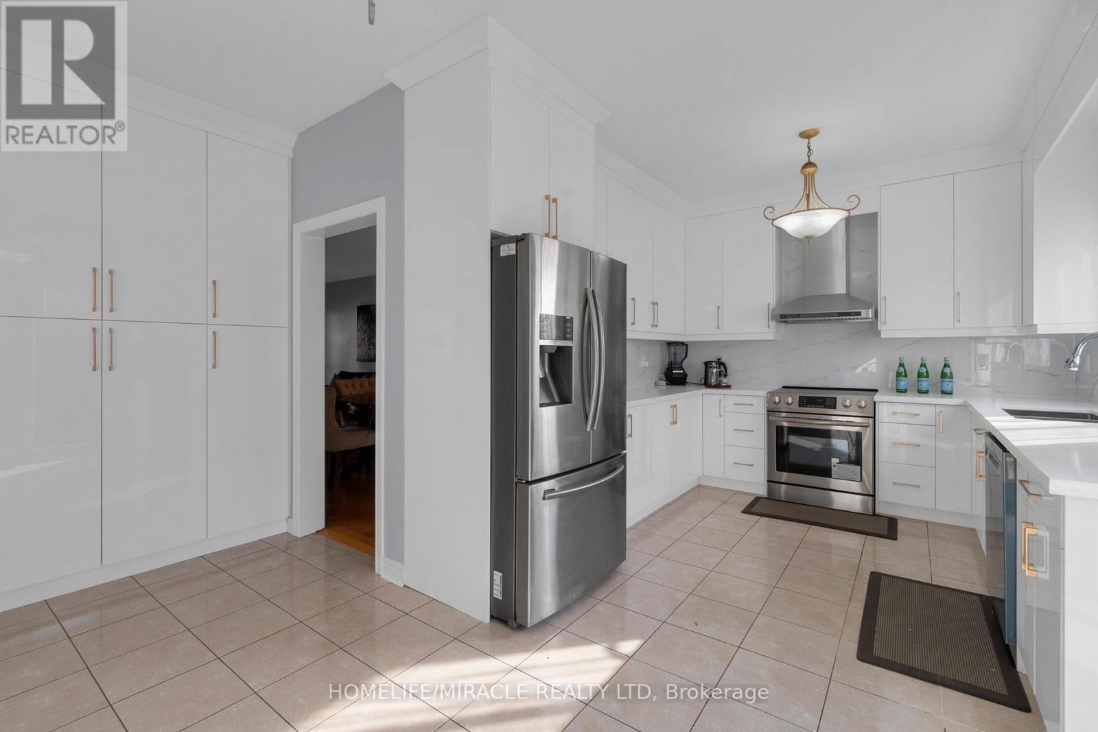 18 Hartwell Gate, Brampton, Ontario  L6R 2V3 - Photo 16 - W12120713