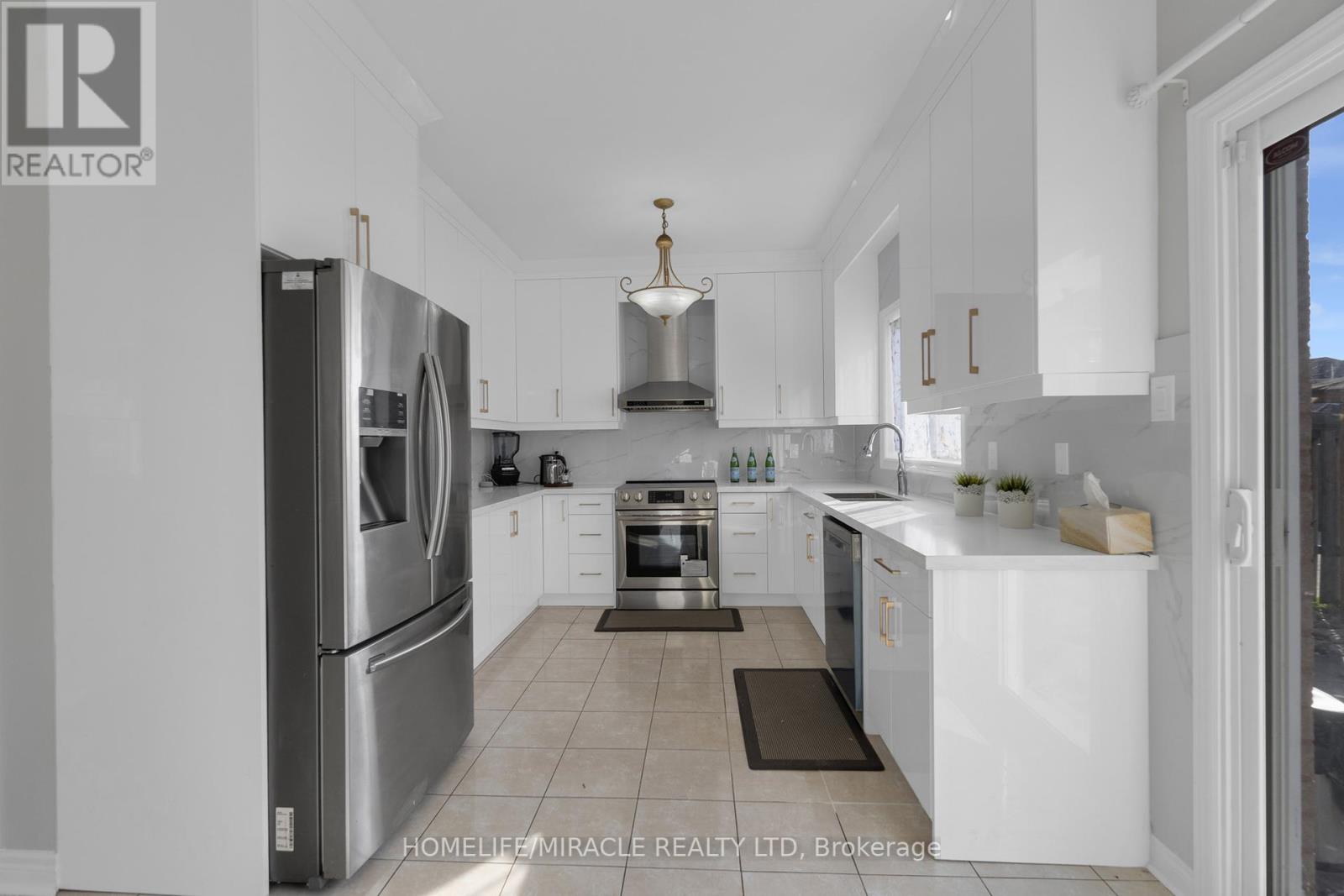 18 Hartwell Gate, Brampton, Ontario  L6R 2V3 - Photo 17 - W12120713