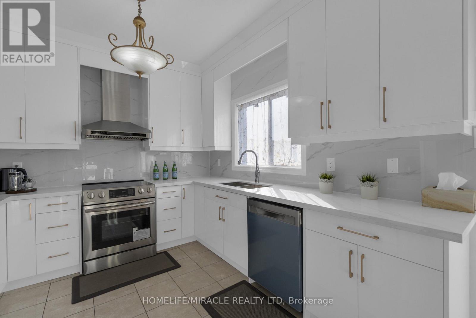 18 Hartwell Gate, Brampton, Ontario  L6R 2V3 - Photo 18 - W12120713