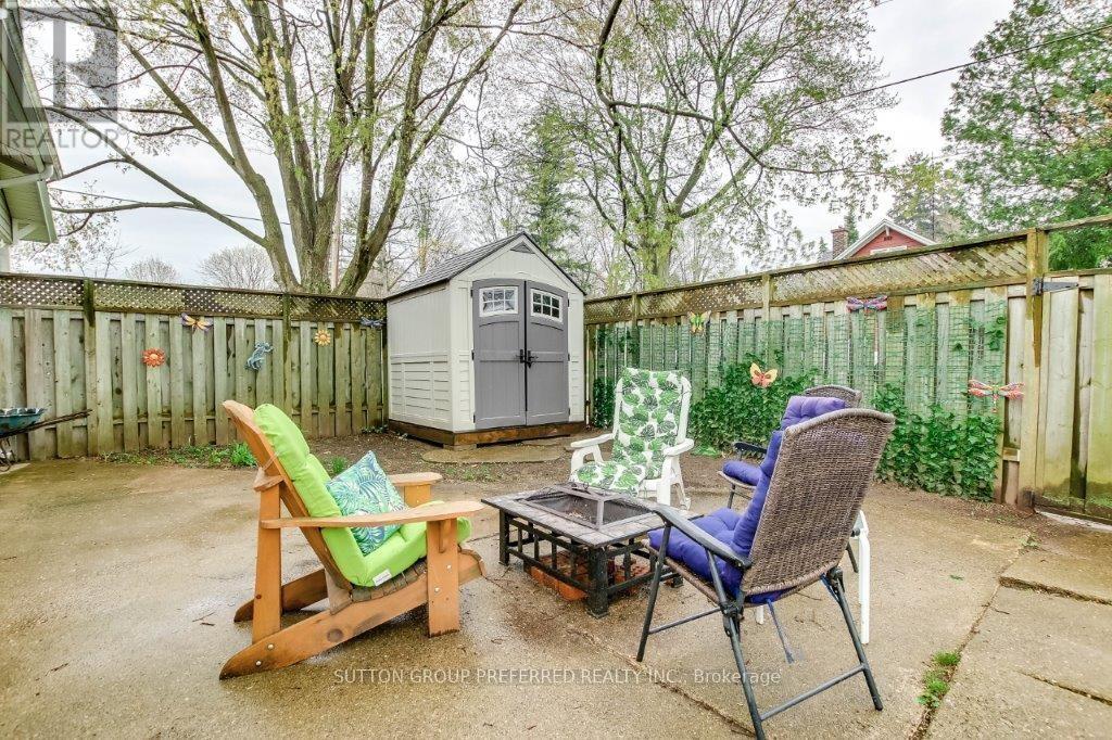 2517 Queen Street, Strathroy-Caradoc, Ontario  N0L 1W0 - Photo 35 - X12120949