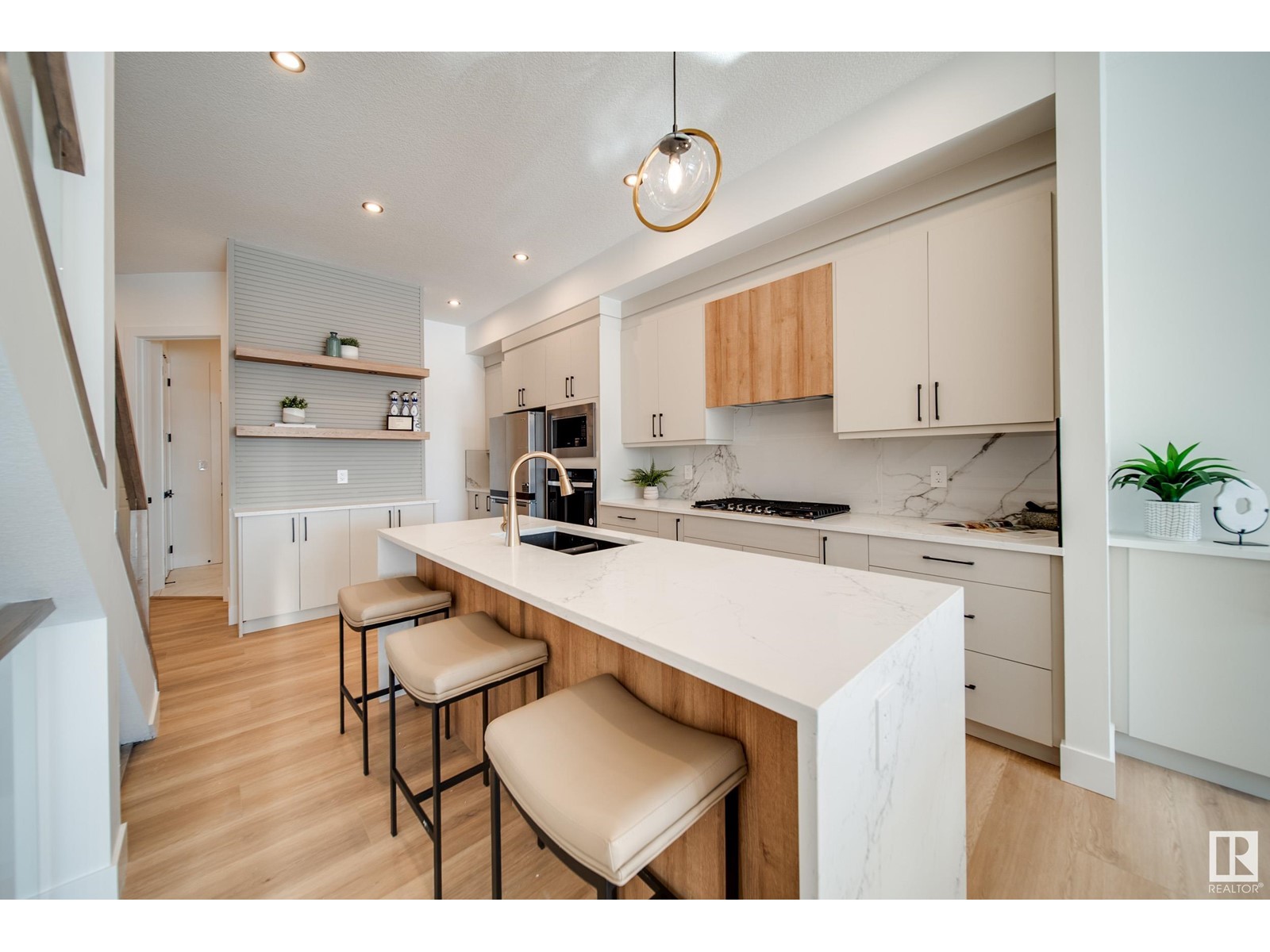 Property at 17 STARLING image 4