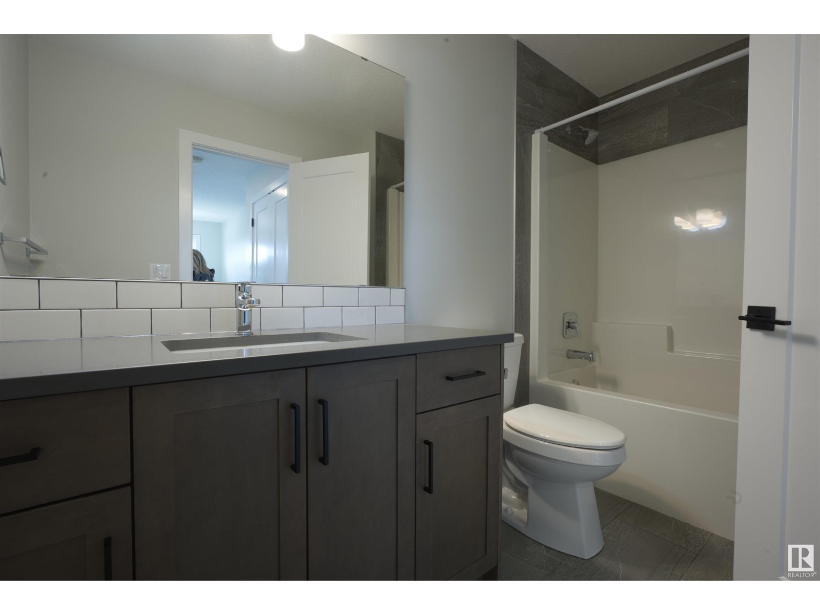 300 Rolston Wd, Leduc, Alberta  T9E 1G5 - Photo 20 - E4434147
