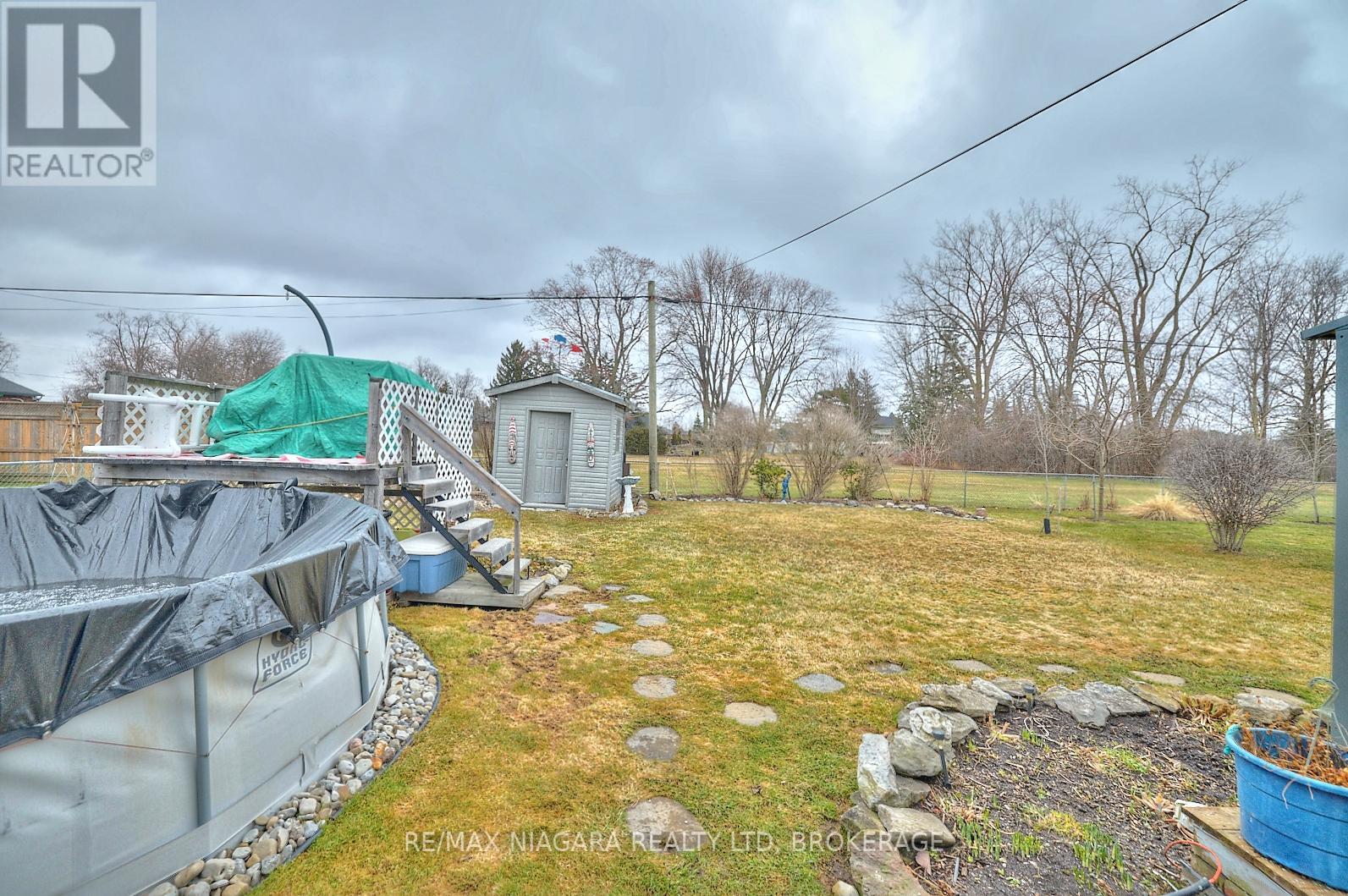 35 Radford Avenue, Fort Erie (Lakeshore), Ontario  L2A 5H6 - Photo 20 - X12122297