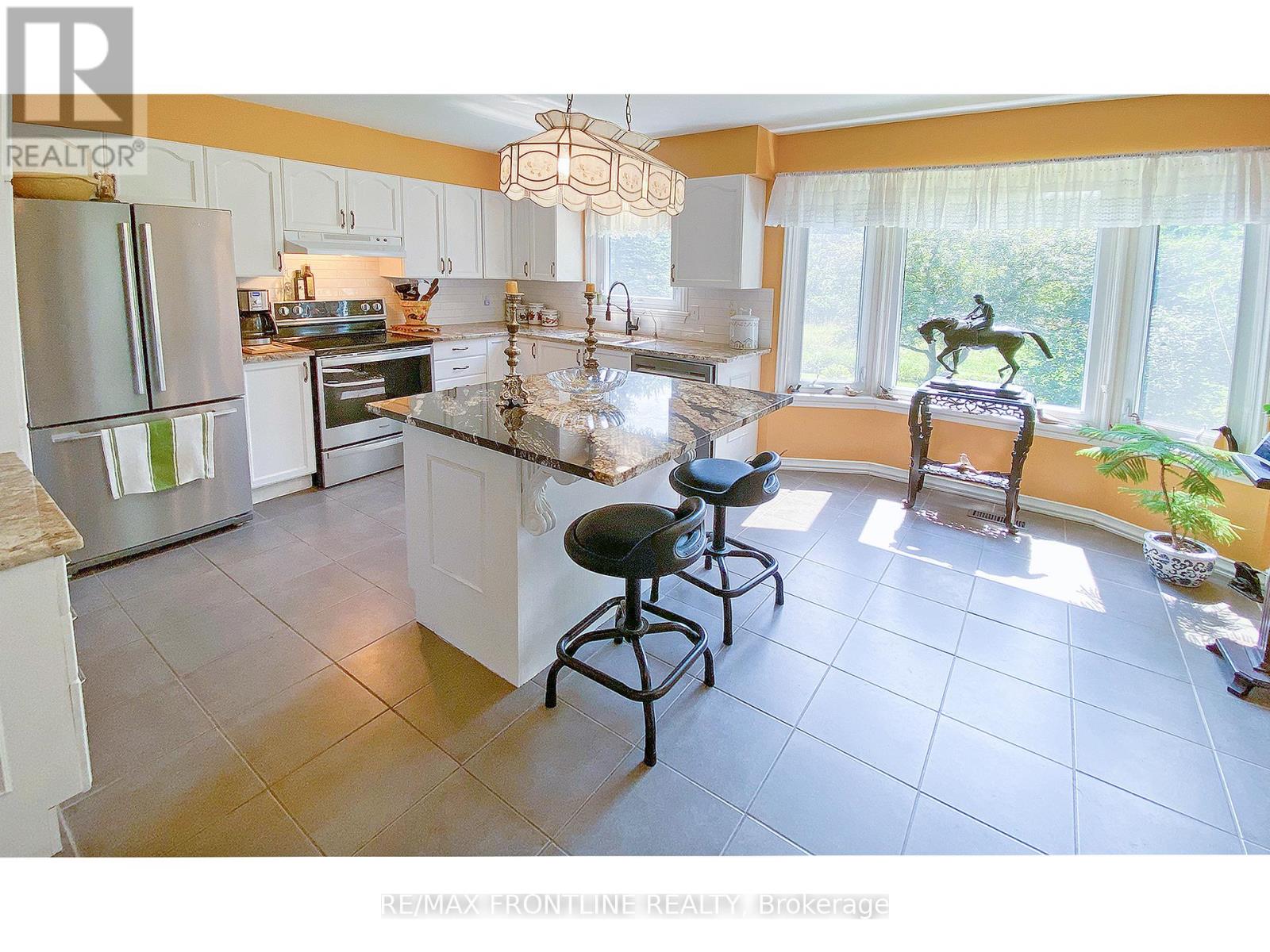 539 Ferguson Tetlock Road, Montague, Ontario  K7A 4S4 - Photo 7 - X12122302