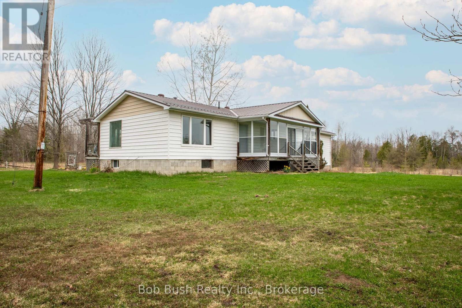10596 12 Highway, Oro-Medonte, Ontario  L0K 2G0 - Photo 2 - S12122316