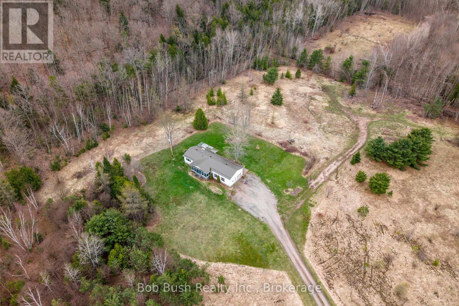 10596 12 Highway, Oro-Medonte, Ontario  L0K 2G0 - Photo 37 - S12122316