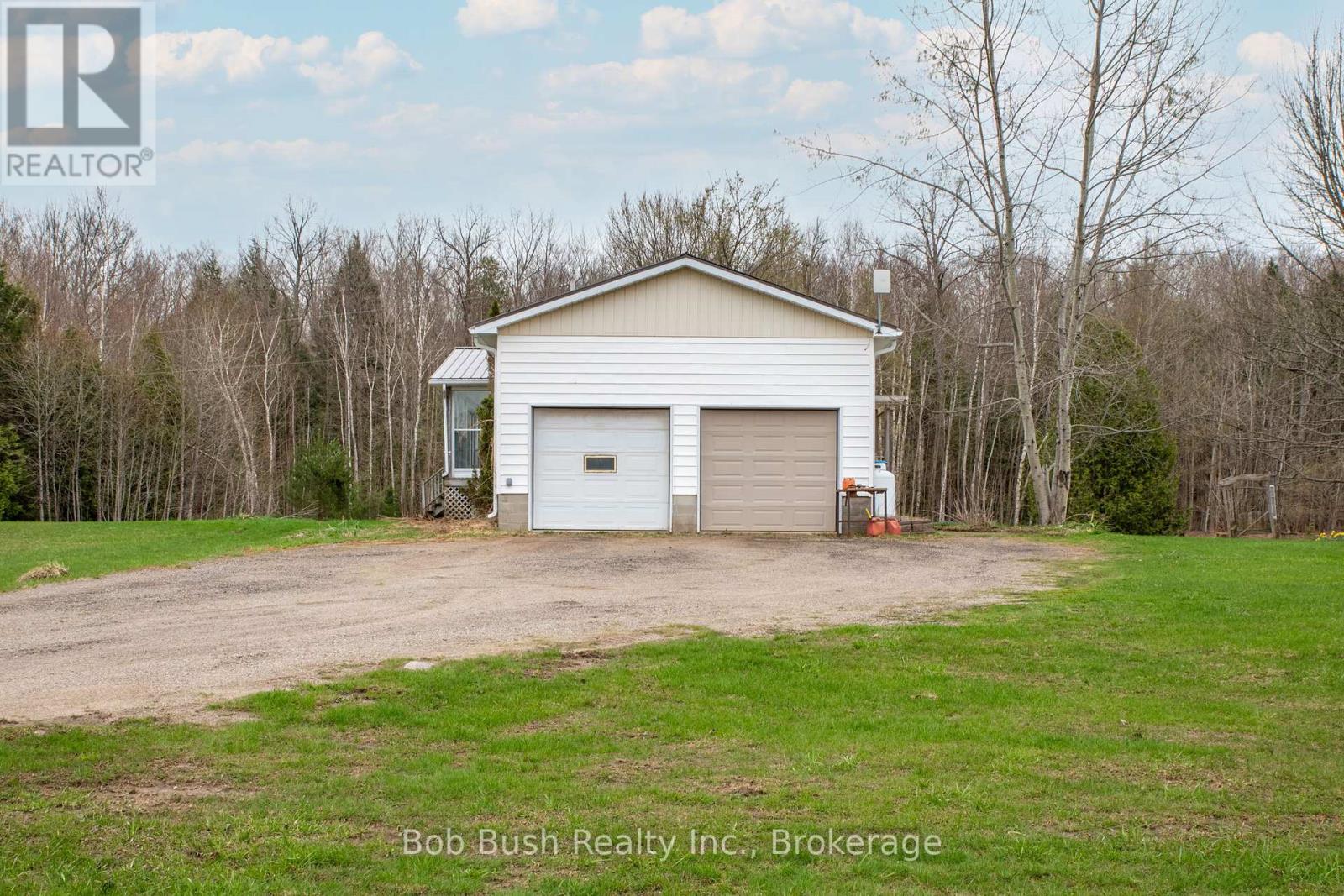10596 12 Highway, Oro-Medonte, Ontario  L0K 2G0 - Photo 6 - S12122316