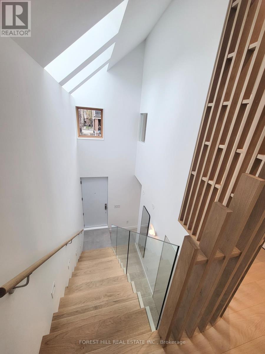 Garden Suite - 839 Gladstone Avenue, Toronto, Ontario  M6H 3J7 - Photo 11 - W12112672