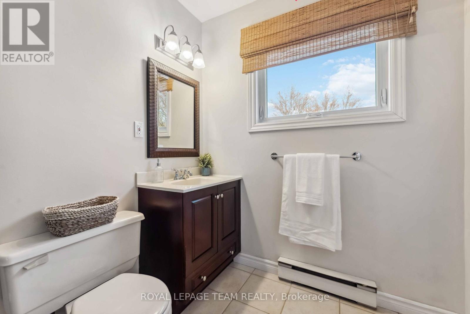 1322 Johnston Drive, Ottawa, Ontario  K4P 1A4 - Photo 22 - X12118301