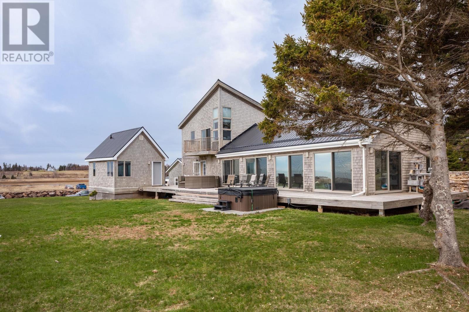 335-337 Harbour Road, Launching, Prince Edward Island  C0A 1G0 - Photo 4 - 202509736