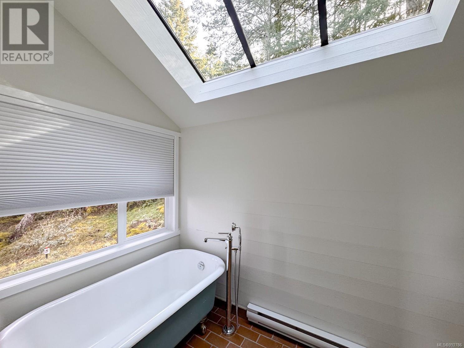 851 Canso Rd, Gabriola Island, British Columbia  V0R 1X2 - Photo 23 - 992786