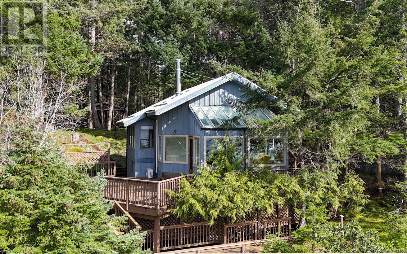Property at 851 Canso Rd image 5