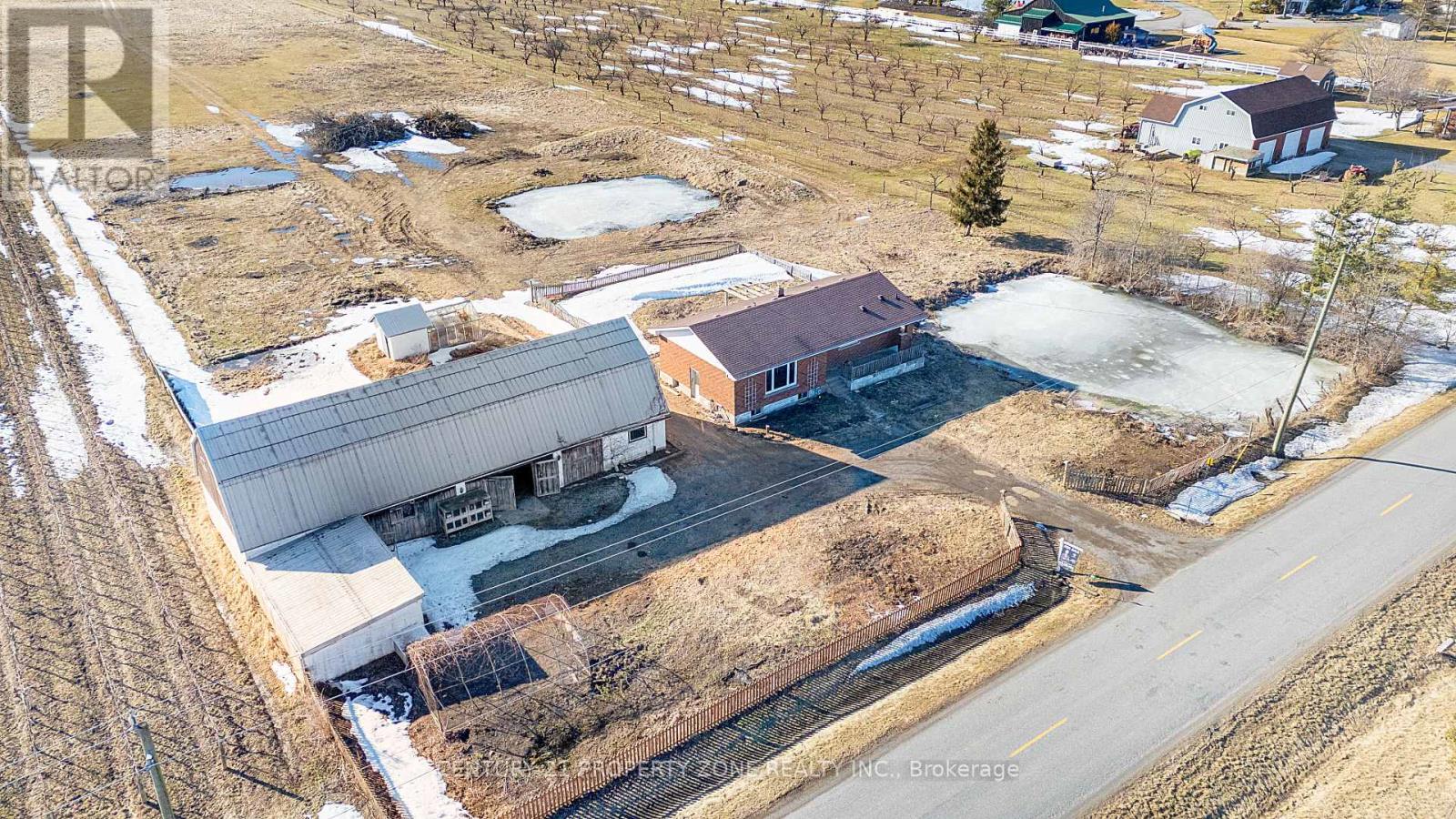1276 Concession 1 Road, Niagara-On-The-Lake (River), Ontario  L0S 1J0 - Photo 8 - X12122311