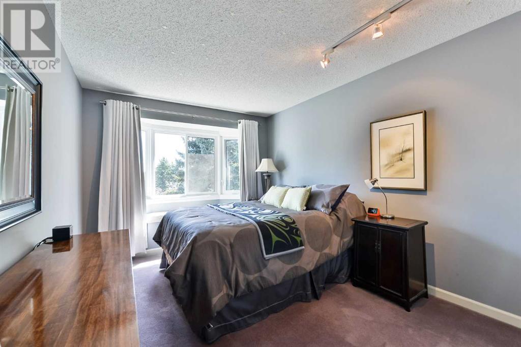 49 Stratford Place Sw, Calgary, Alberta  T3H 1H7 - Photo 23 - A2216410