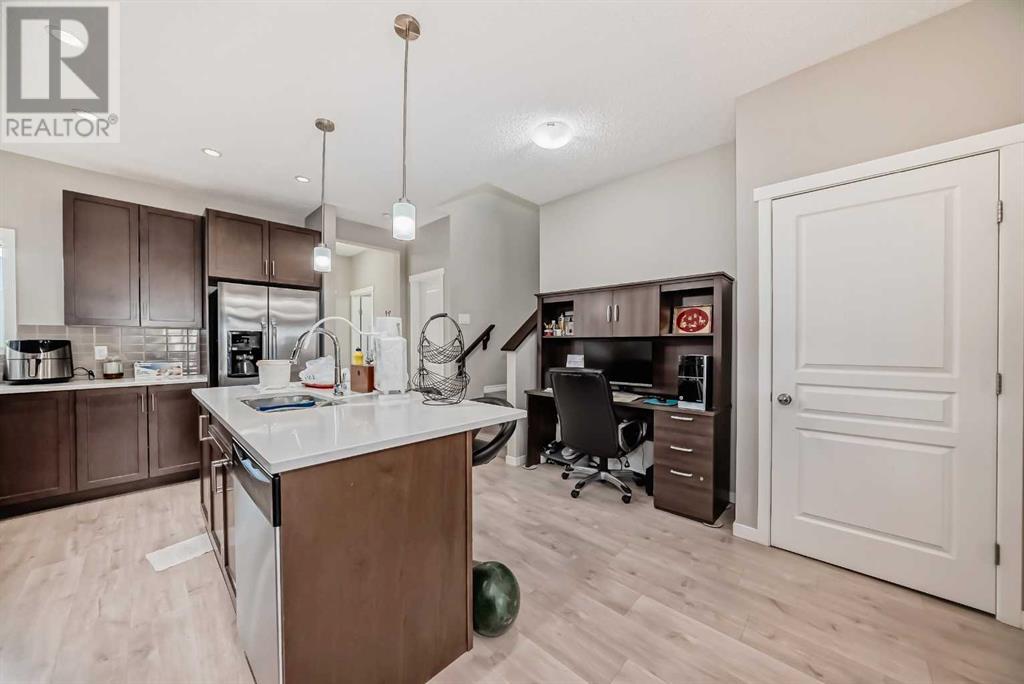 9 Copperpond Avenue Se, Calgary, Alberta  T2Z 5B5 - Photo 10 - A2217256
