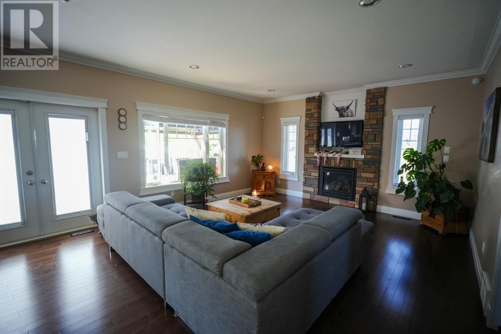Property at 463 Killdeer Way image 5