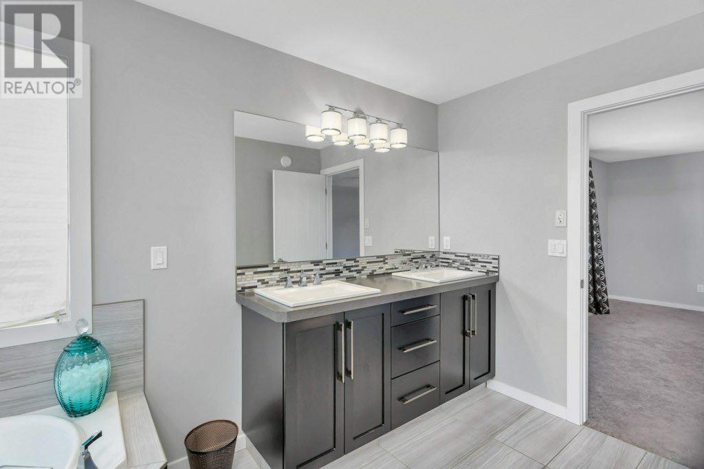 25 Lazaro Close, Red Deer, Alberta  T4R 0R6 - Photo 34 - A2217427