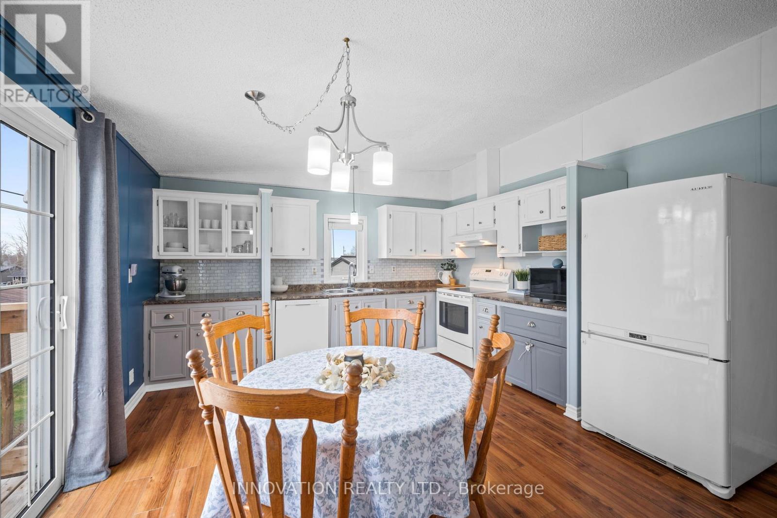215 Hillview Road, Drummond/north Elmsley, Ontario  K7H 3C8 - Photo 11 - X12122330