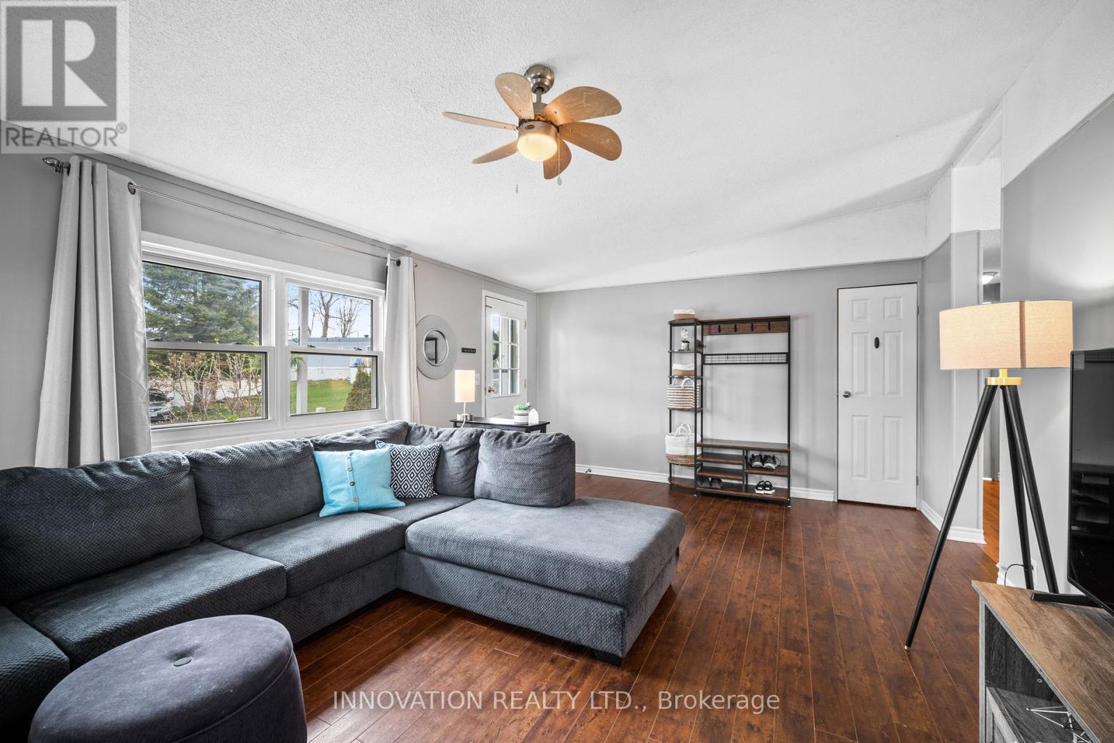 215 Hillview Road, Drummond/north Elmsley, Ontario  K7H 3C8 - Photo 6 - X12122330