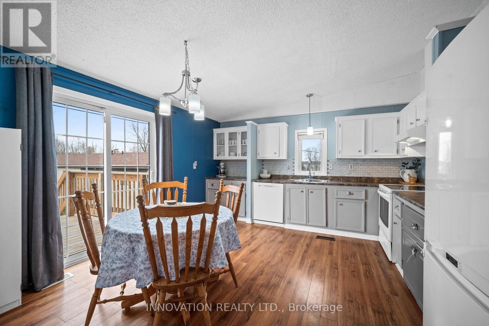 215 Hillview Road, Drummond/north Elmsley, Ontario  K7H 3C8 - Photo 7 - X12122330