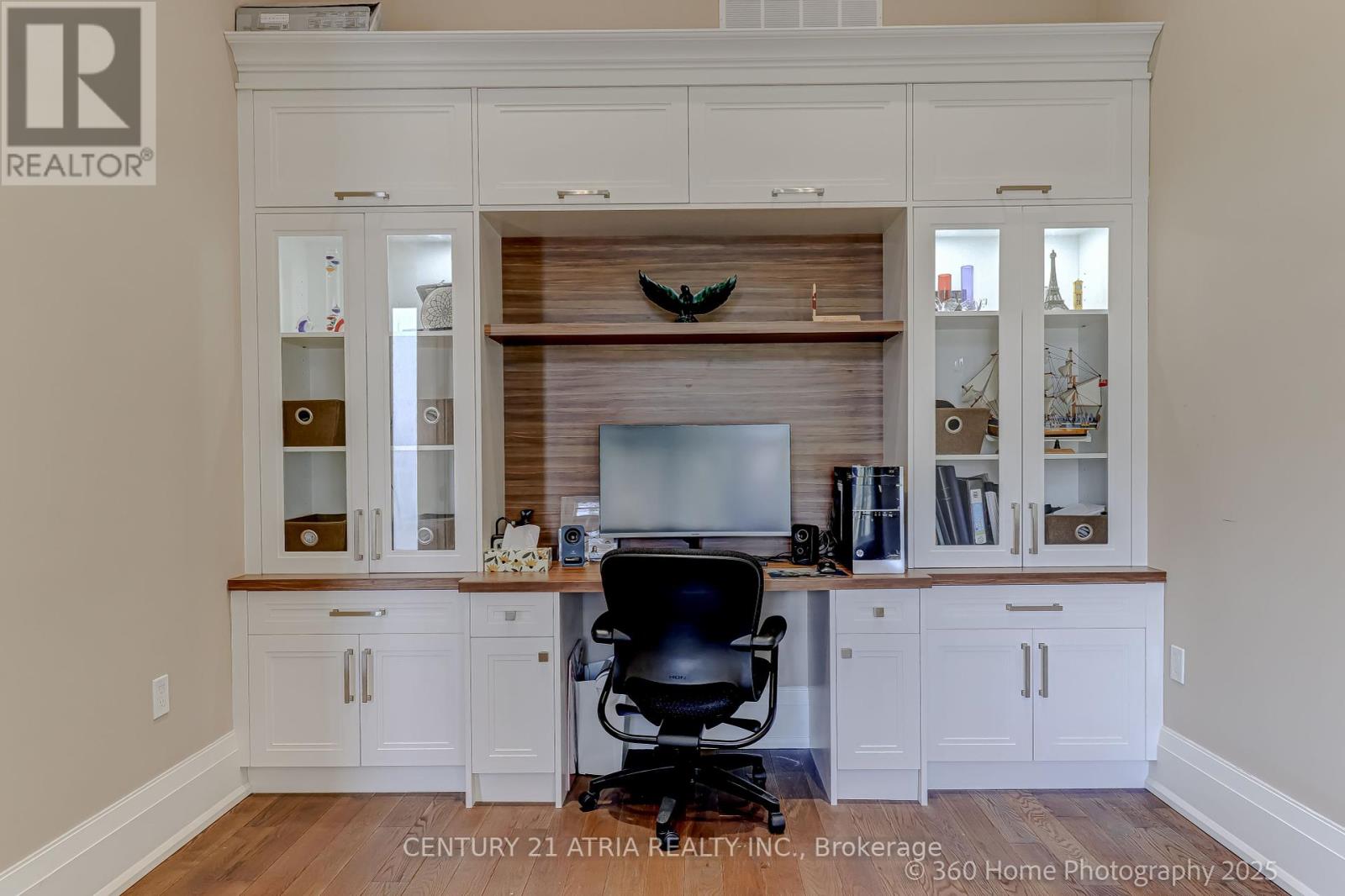 Property at 101 SPRUCE AVENUE image 2