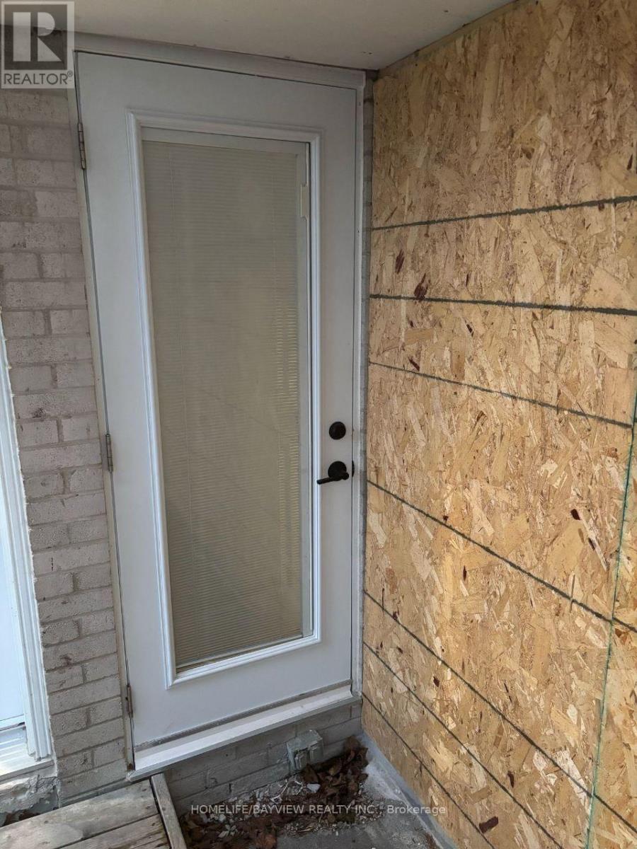 110 Woodpark - Bsmnt Place, Newmarket, Ontario  L3Y 3P6 - Photo 3 - N12122332