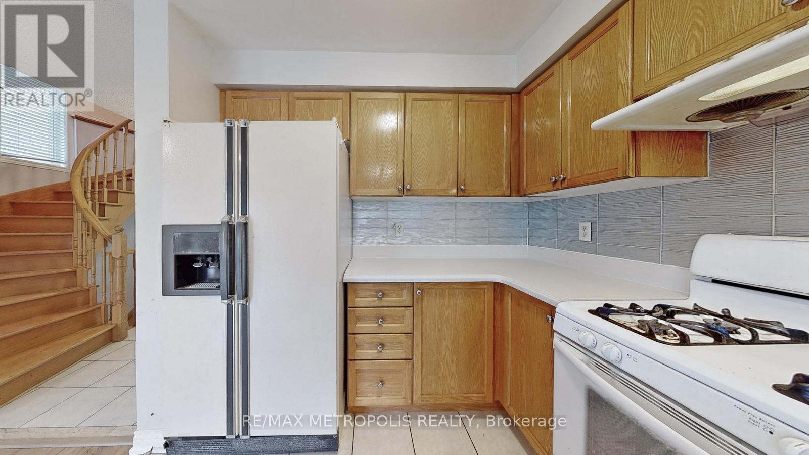 25 Boxhill Road, Markham, Ontario  L3S 4R1 - Photo 17 - N12122345