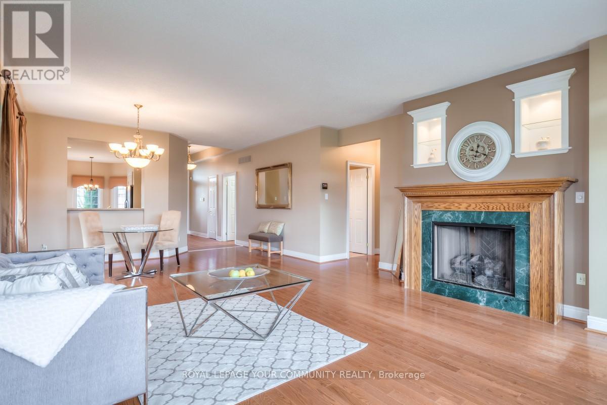 22 Boros Link, Whitchurch-Stouffville, Ontario  L4A 1N7 - Photo 9 - N12122352