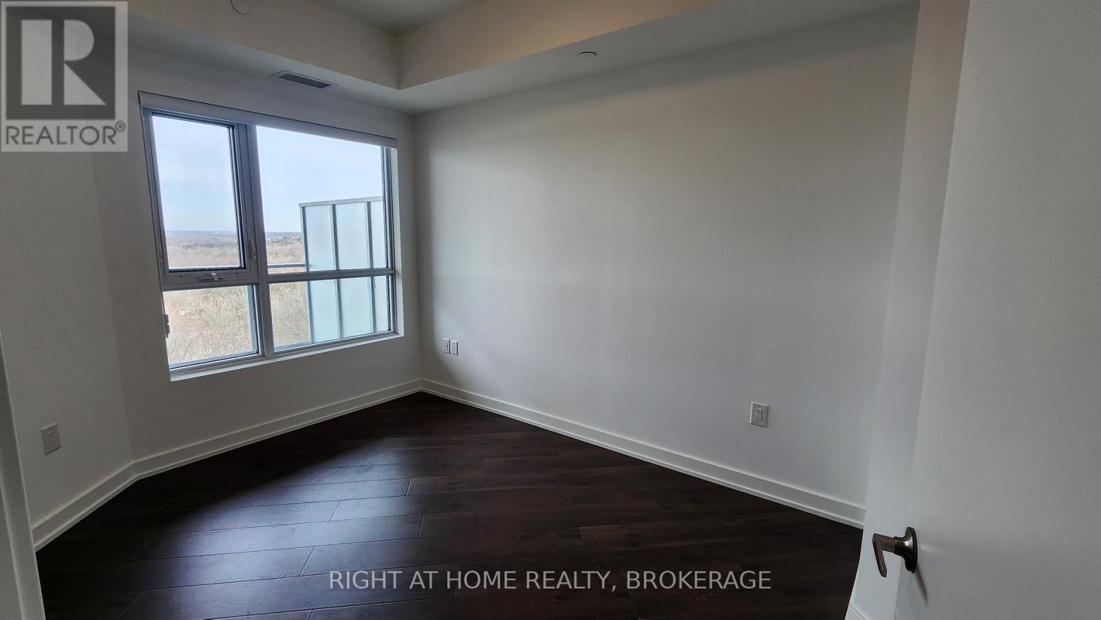 907 - 56 Lakeside Terrace, Barrie, Ontario  L4M 7B9 - Photo 11 - S12122350