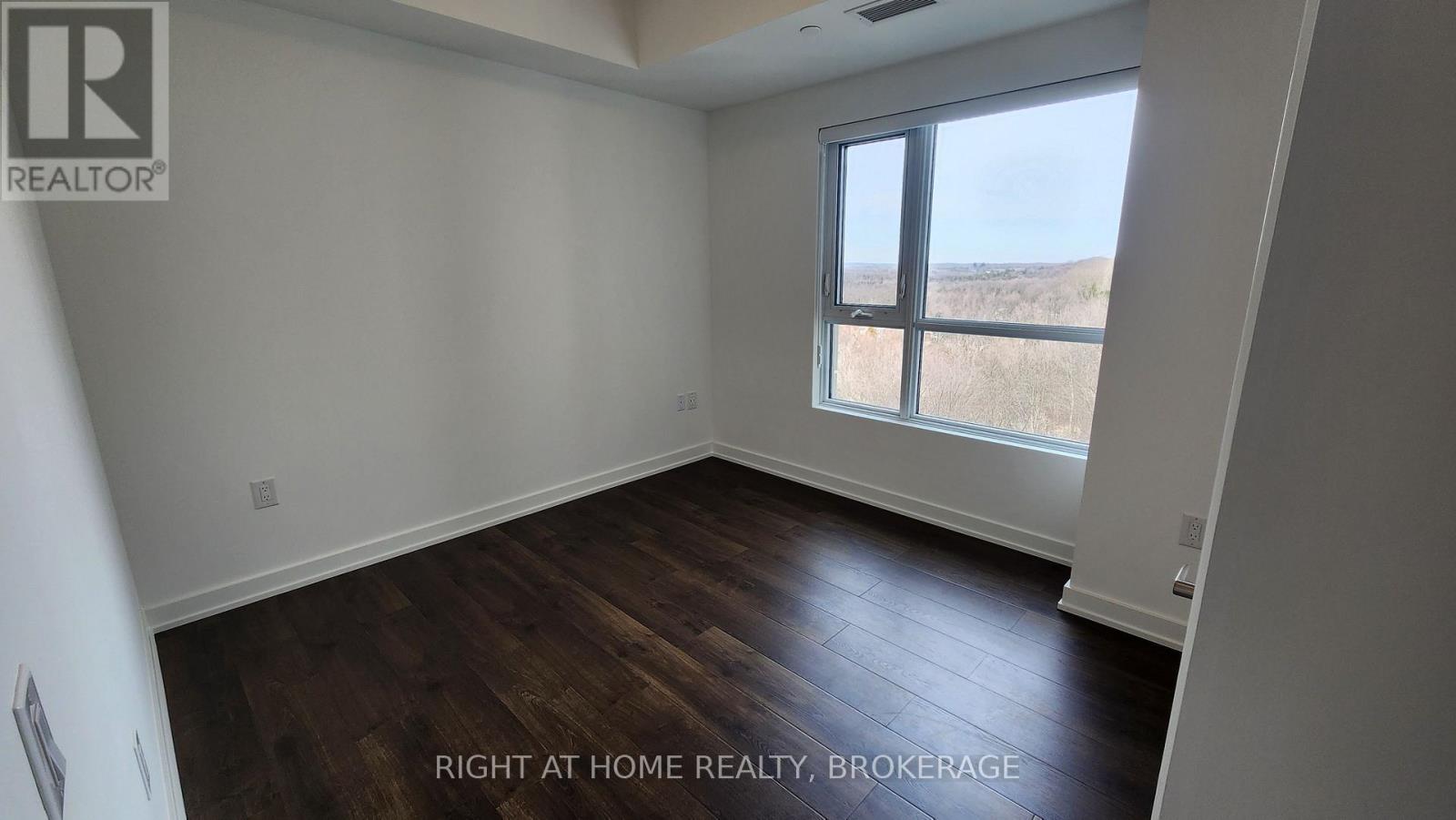 907 - 56 Lakeside Terrace, Barrie, Ontario  L4M 7B9 - Photo 14 - S12122350