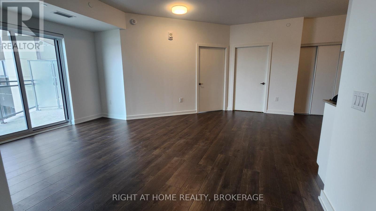 907 - 56 Lakeside Terrace, Barrie, Ontario  L4M 7B9 - Photo 7 - S12122350