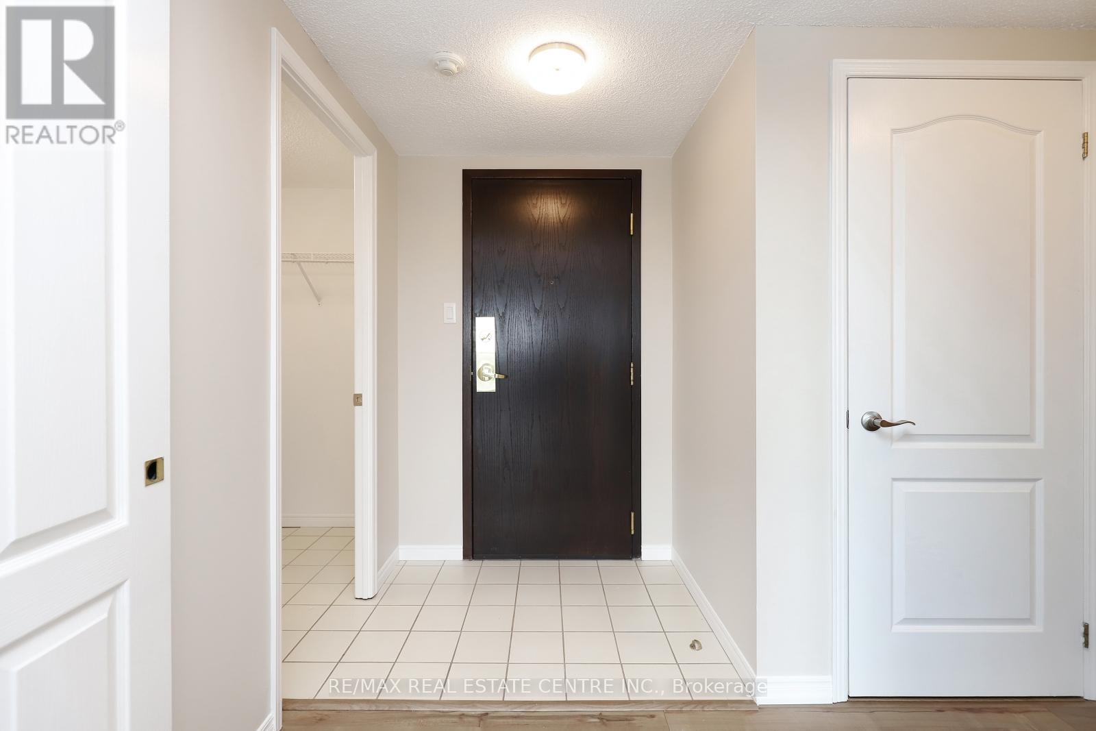 1201 - 100 Millside Drive, Milton (Om Old Milton), Ontario  L9T 5E2 - Photo 5 - W12122344