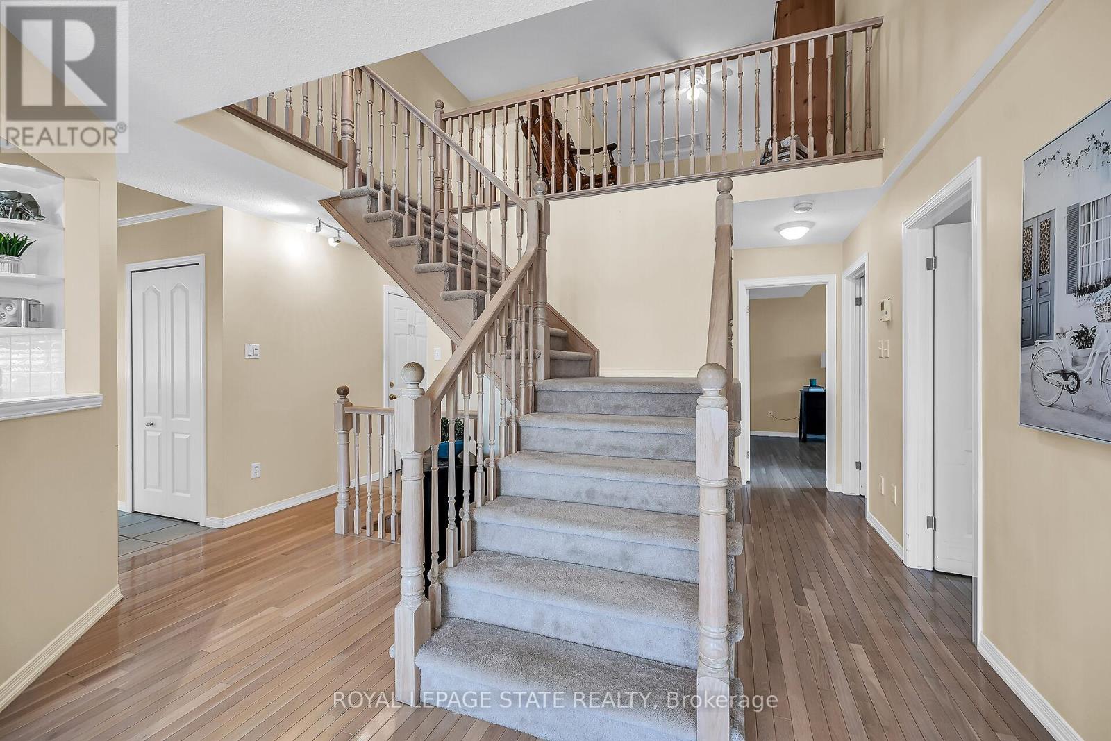 10 - 212 Stonehenge Drive, Hamilton (Meadowlands), Ontario  L9K 1N5 - Photo 32 - X12122356