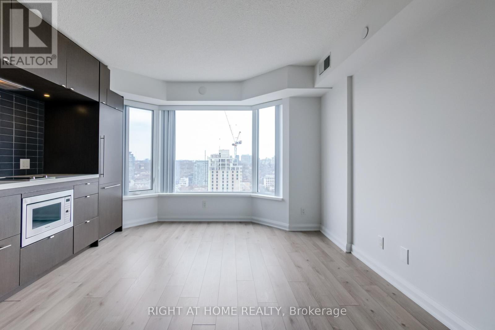 2601 - 155 YORKVILLE AVENUE, Toronto, Ontario
