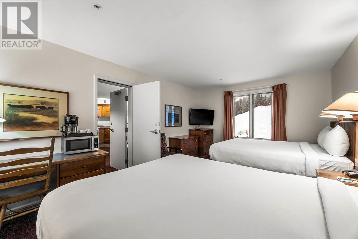 3220 Village Way Unit# 205/211, Sun Peaks, British Columbia  V0E 5N0 - Photo 16 - 10346110