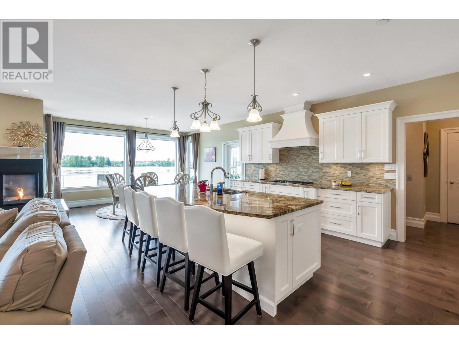 20282 Wharf Street, Maple Ridge, British Columbia  V2X 1A3 - Photo 18 - R2997185