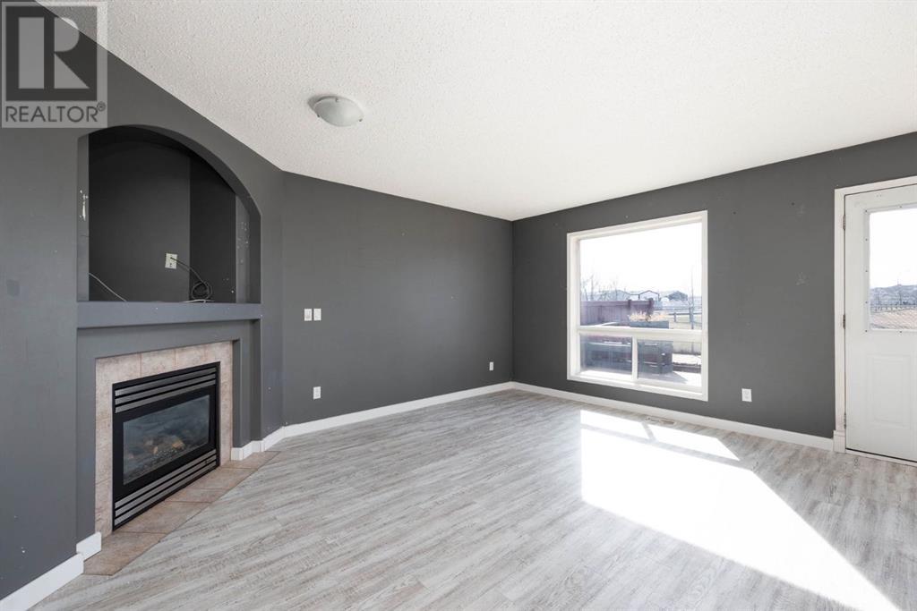 Property at 140 Kodiak Crescent image 4