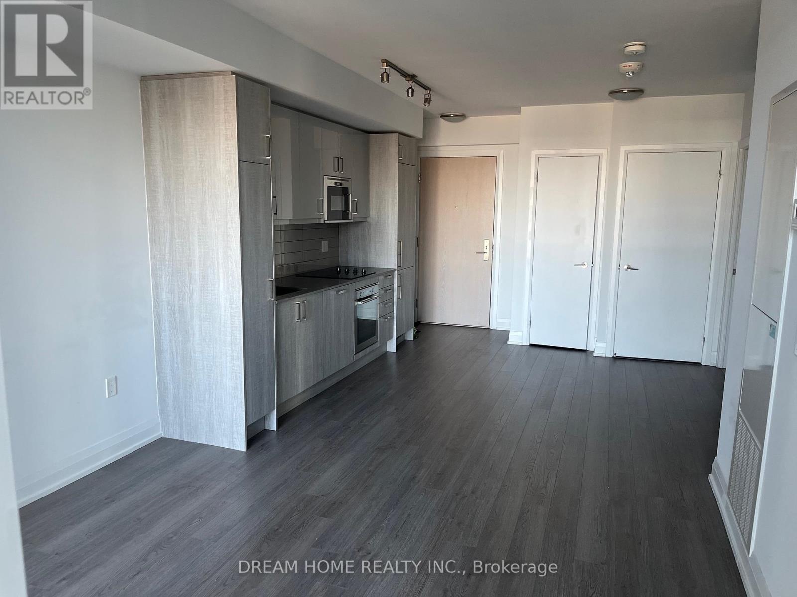 1801 - 77 Mutual Street, Toronto, Ontario  M5B 2A9 - Photo 2 - C12121756