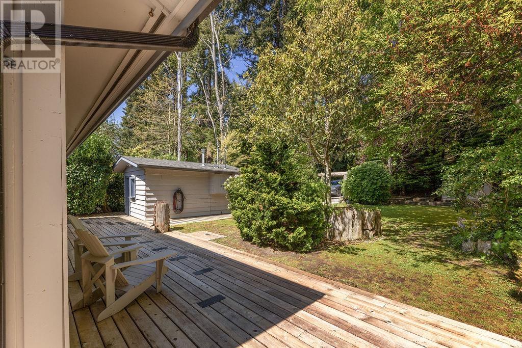 992 Stephens Road, Roberts Creek, British Columbia  V0N 2W4 - Photo 34 - R2997793