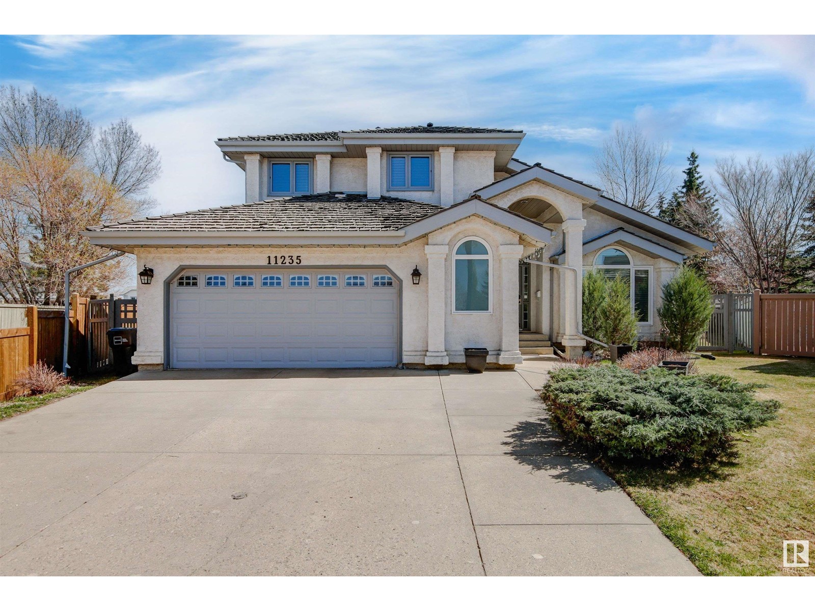 11235 10A AV NW, edmonton, Alberta